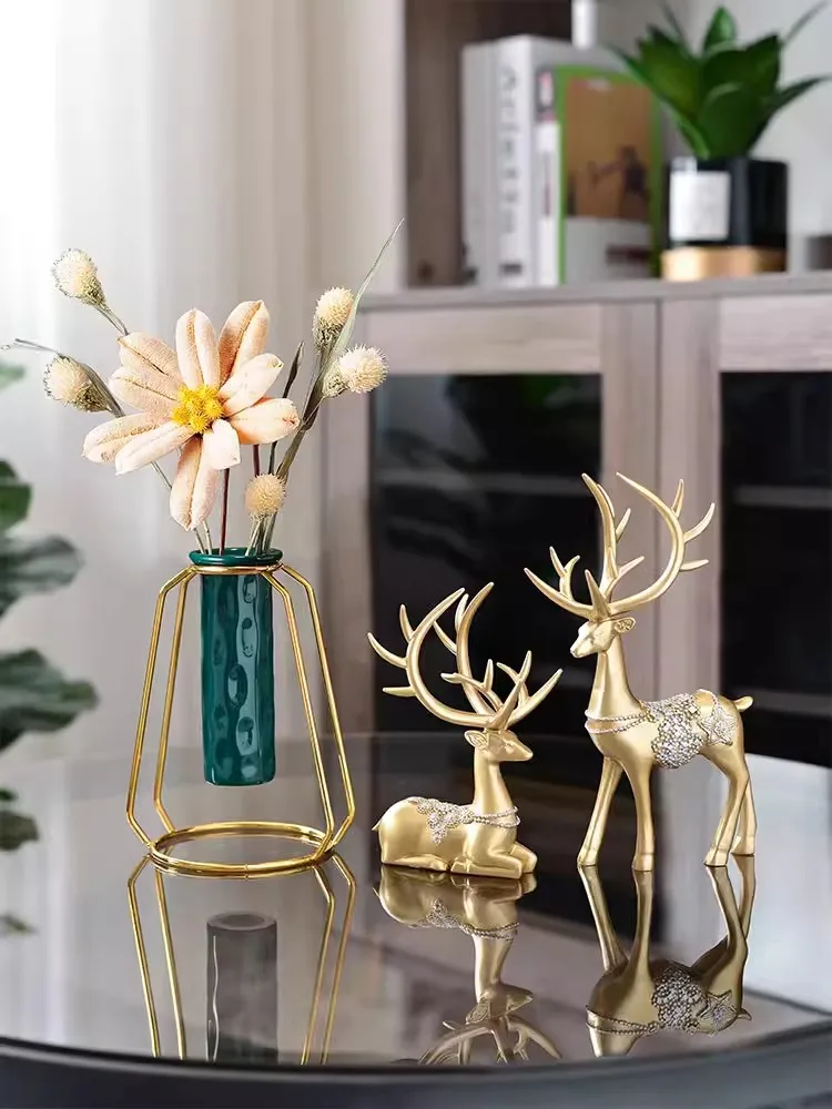 

American creative vase and deer ornaments light luxury simulation dry flower living room dining table TV cabinet room decoration