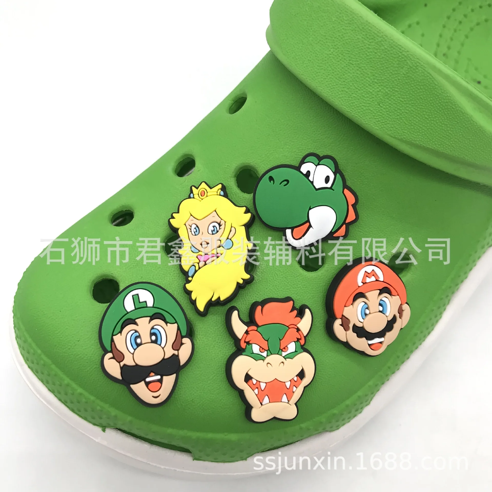 1pcs Super Mario Shoe Buckle Adventure Game Princess Dinosaur Thong Pvc  Cartoon Crocs Accesoires Charms Kids Party X-mas Gifts - Shoe Decorations -  AliExpress