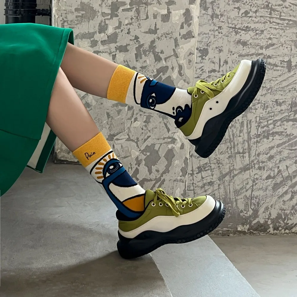

Thicken College Style Letter Cotton Warm School Girls Harajuku Hosiery Embroidery Women Graffiti Socks Medium Tube Socks