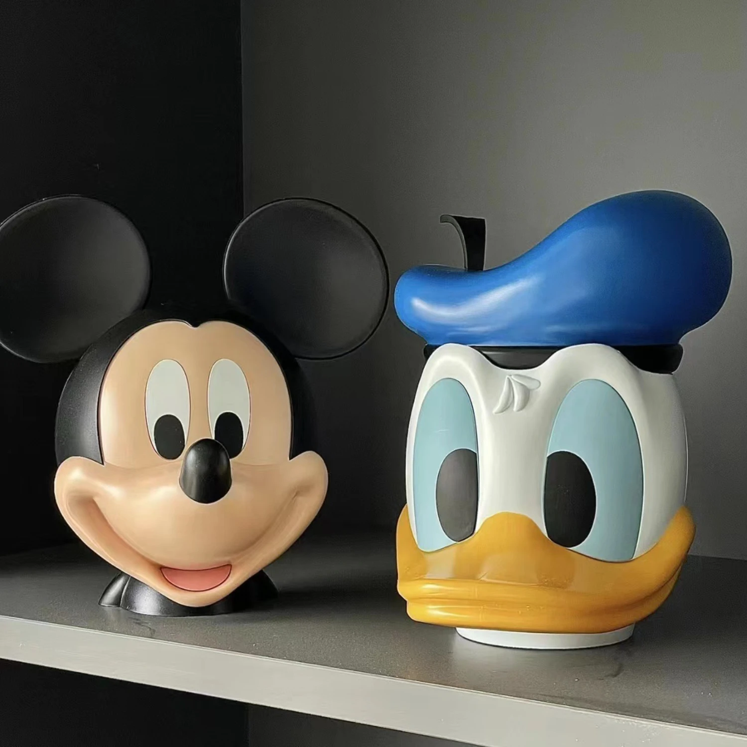 Mickey Mouse Saving Pot Cute Cartoon Coin Storage Jar New Donald Duck Anime Vinyl Decoration Room Table Ornament Regalo Per Bambini