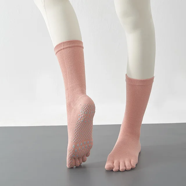 3 Pairs Mid-tube 5 Finger Grip Sport Socks Silicone Non-Slip Warm Floor Sock Black Fitness Training Dance Yoga Pilates Socks 3