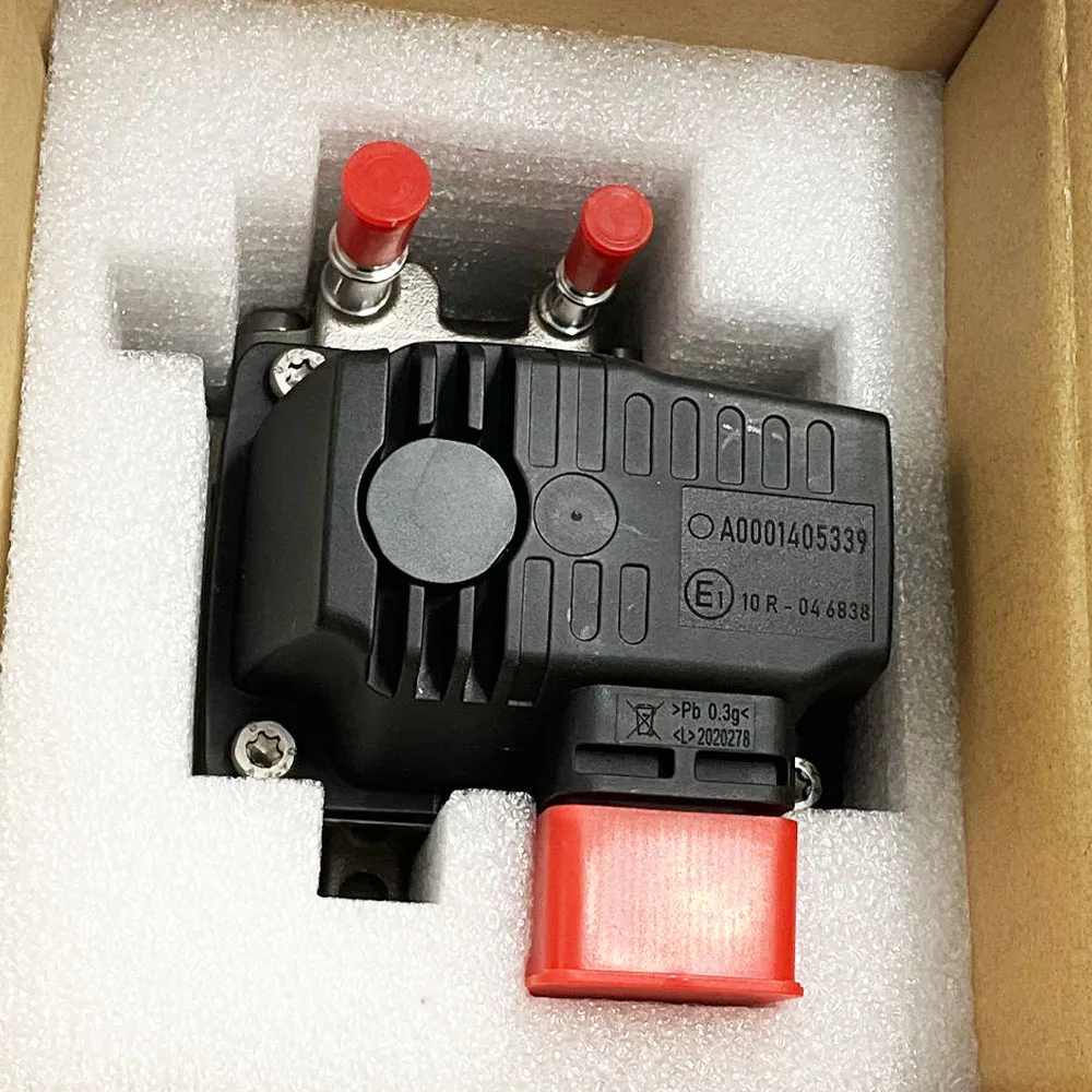 A0001405339 A0001405439 Urea Pump Adblue Doser Dosing Module Injector A0001405239 A0001403939 For BENZ Actros MP4 Arocs Truck