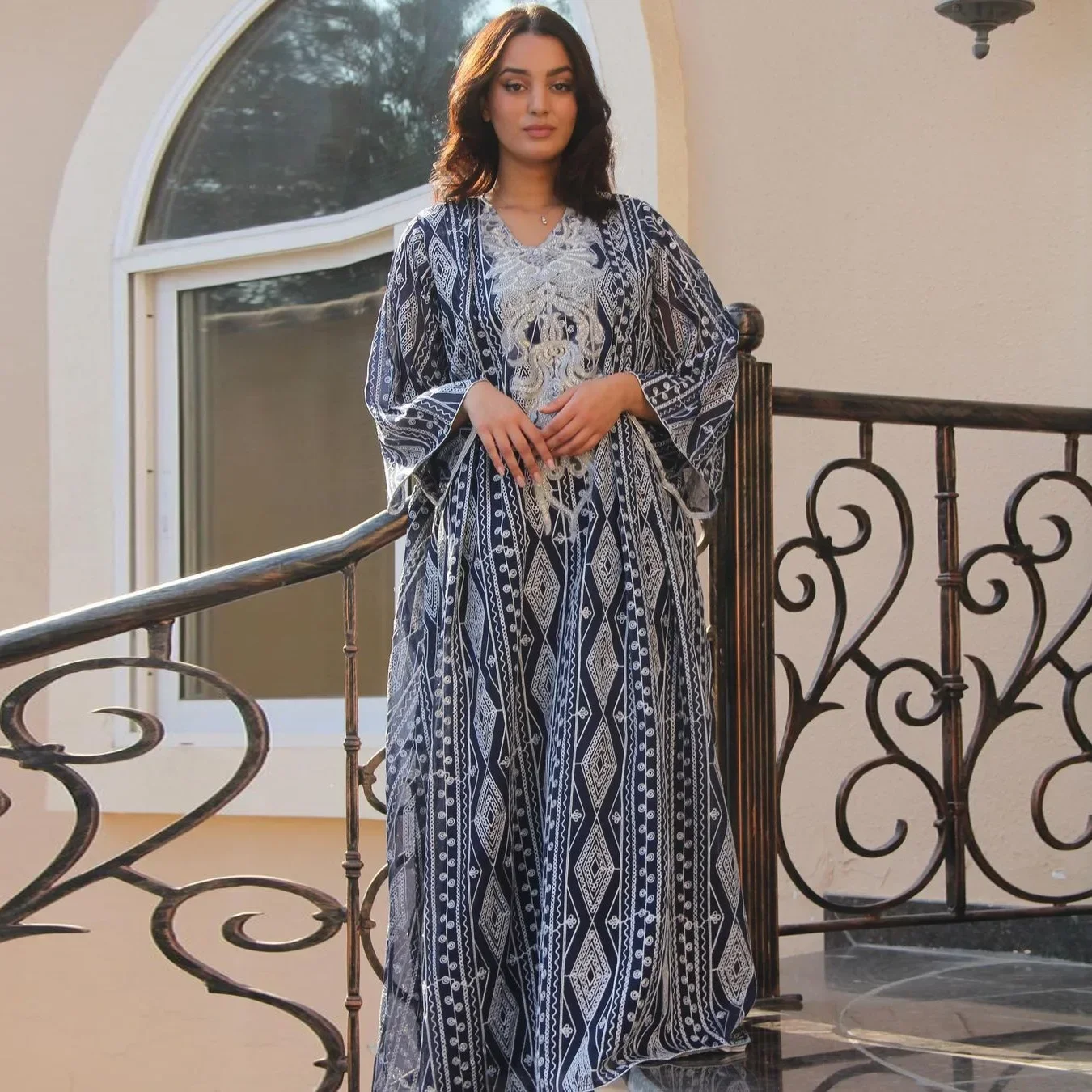 Роскошный-мусульманский-женский-халат-ramdan-с-вышивкой-женское-платье-в-турецком-стиле-марокканский-кафтан-2024