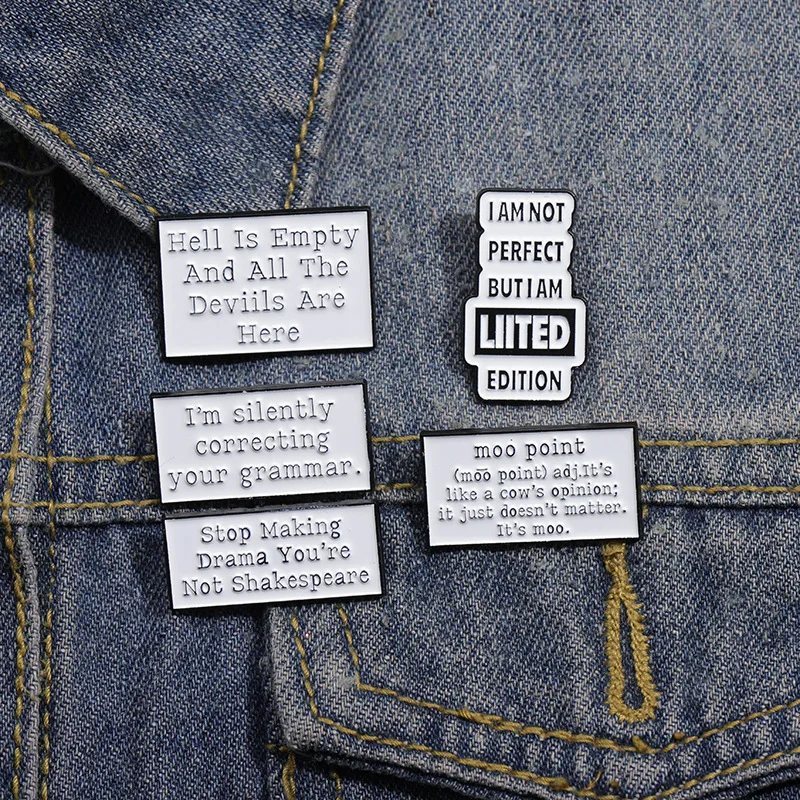 MinimalistCreativeLetterMetalBroochPersonalizedEnglishShort