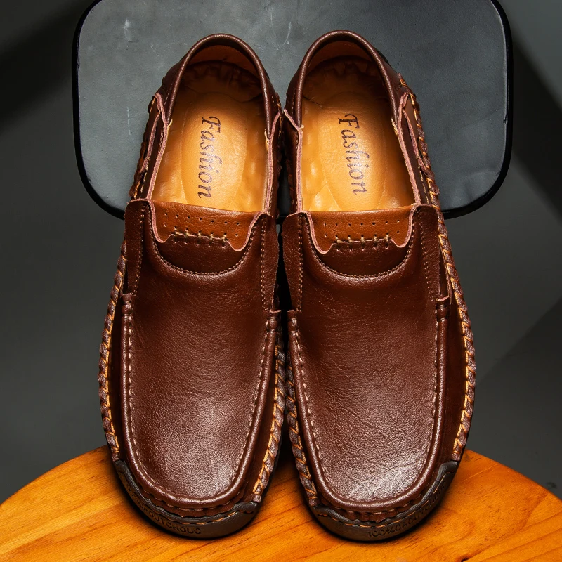 Handmade Leather Men Shoes Men Flats Hot Sale Moccasins Walking Shoes Casual Comfortable Loafers Slip On Leather Man