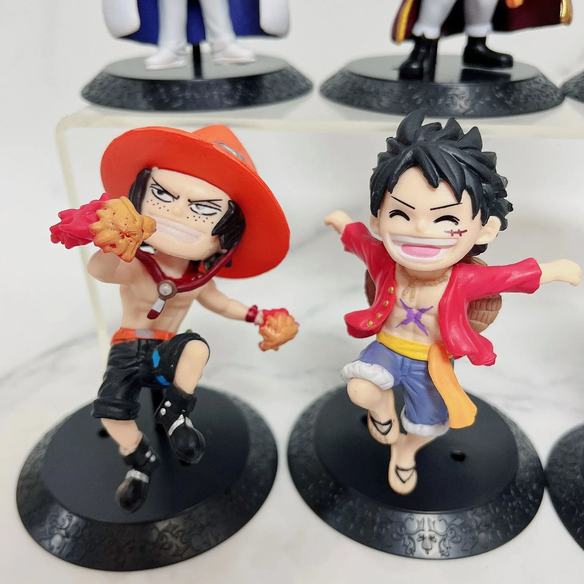 One Piece Figurine Silvers Rayleigh - - Anime Store
