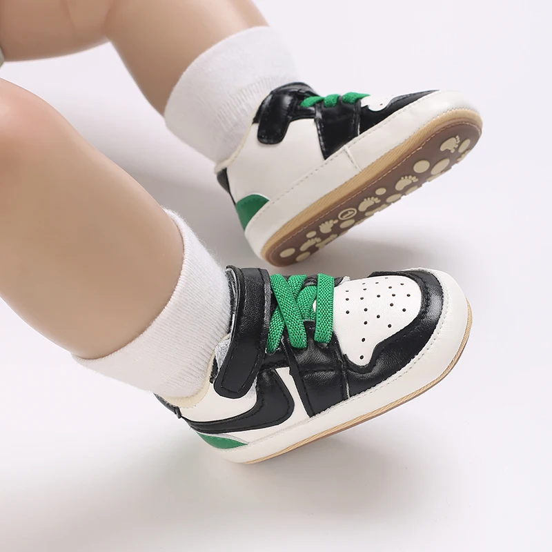 أحذية أطفال حديثي الولادة 0-18 متر للأولاد والبنات أحذية رياضية ملونة مطاطية من جلد البولي يوريثان متعددة الألوان أحذية رياضية كاجوال للمشاية الأولى