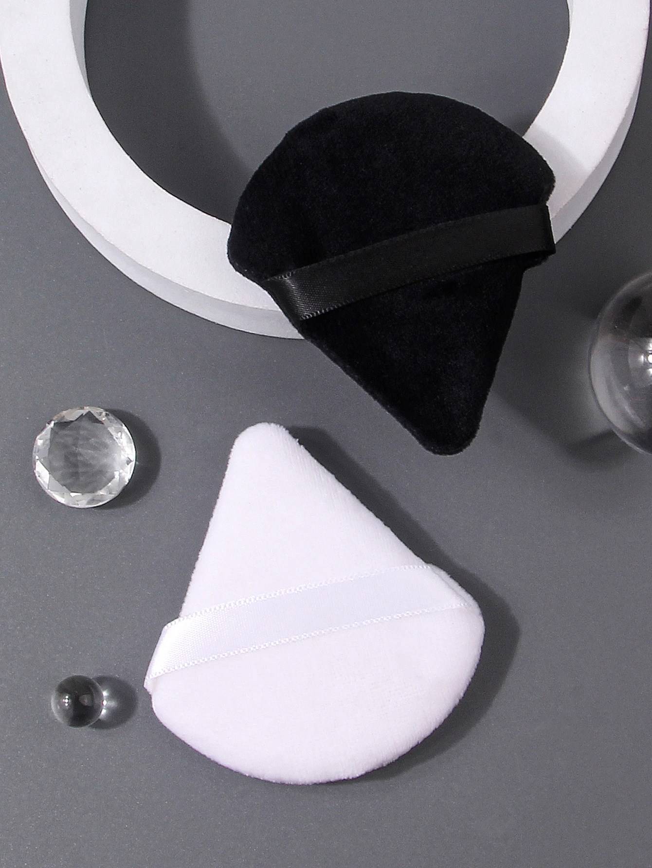 2PCS Triangle Makeup Sponge -Ultra-Soft & Washable -Wet or Dry, Perfect for Loose Powder, Foundation 2