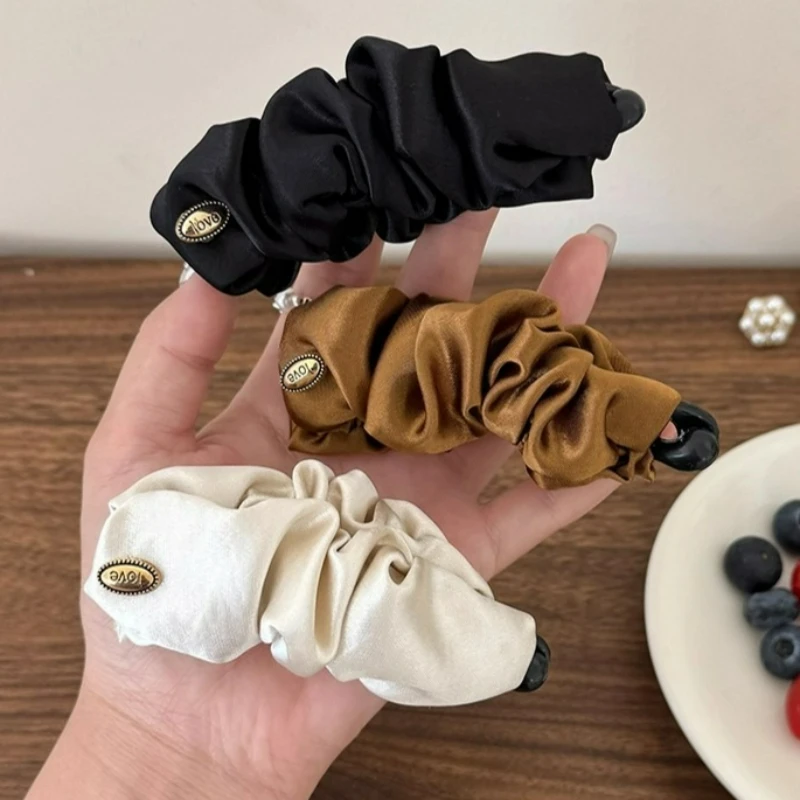 Korean Style Solid Color Silk Gold Label Hair Claw Women Girls Elegance Sweet Hairpin Barrette Simple Fashion Decor Hair Clips