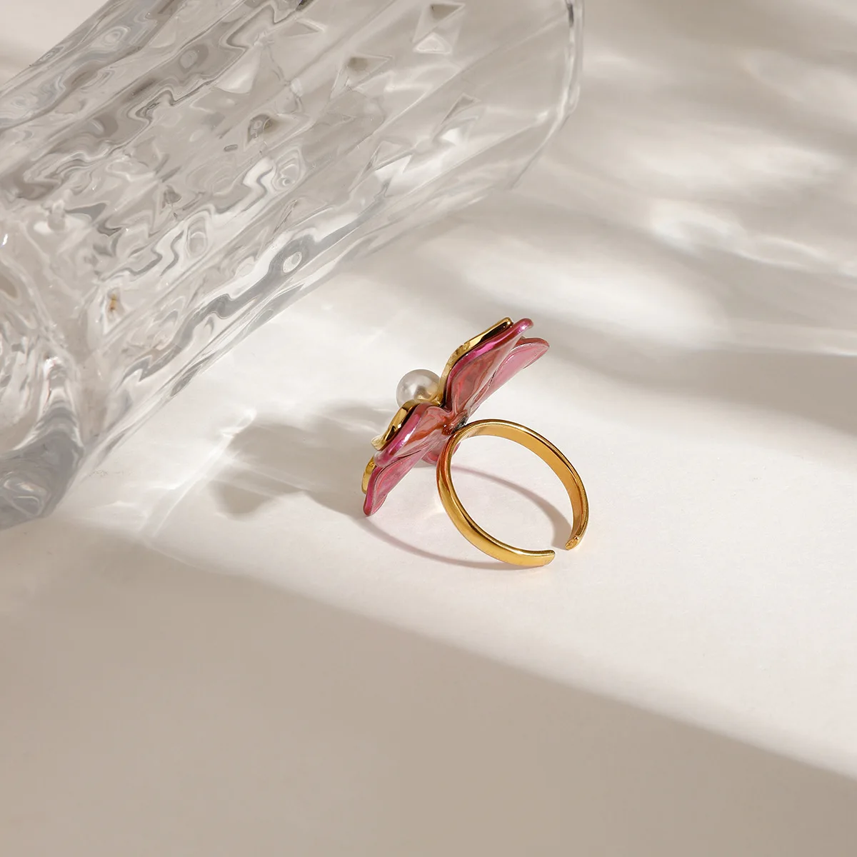 Fashion 18K Gold Plated Two-Color Flower Shaped Pearl Open Ring Stainless Steel Stackable Rings Design Daily Jewelry Party Gift