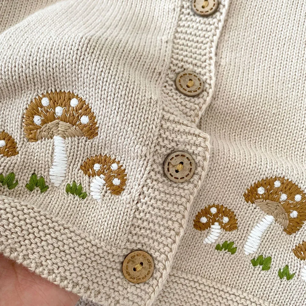 Baby girls sweater New autumn 0-3Y cute mushroom embroidery girls knitted cardigans single breast O-neck infant sweater top