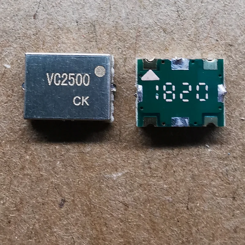 VC2500 2.3G-2.7G 2300~2700MHZ 2.45G 2.5G 4G VCO Voltage Controlled Oscillator Signal Blocker