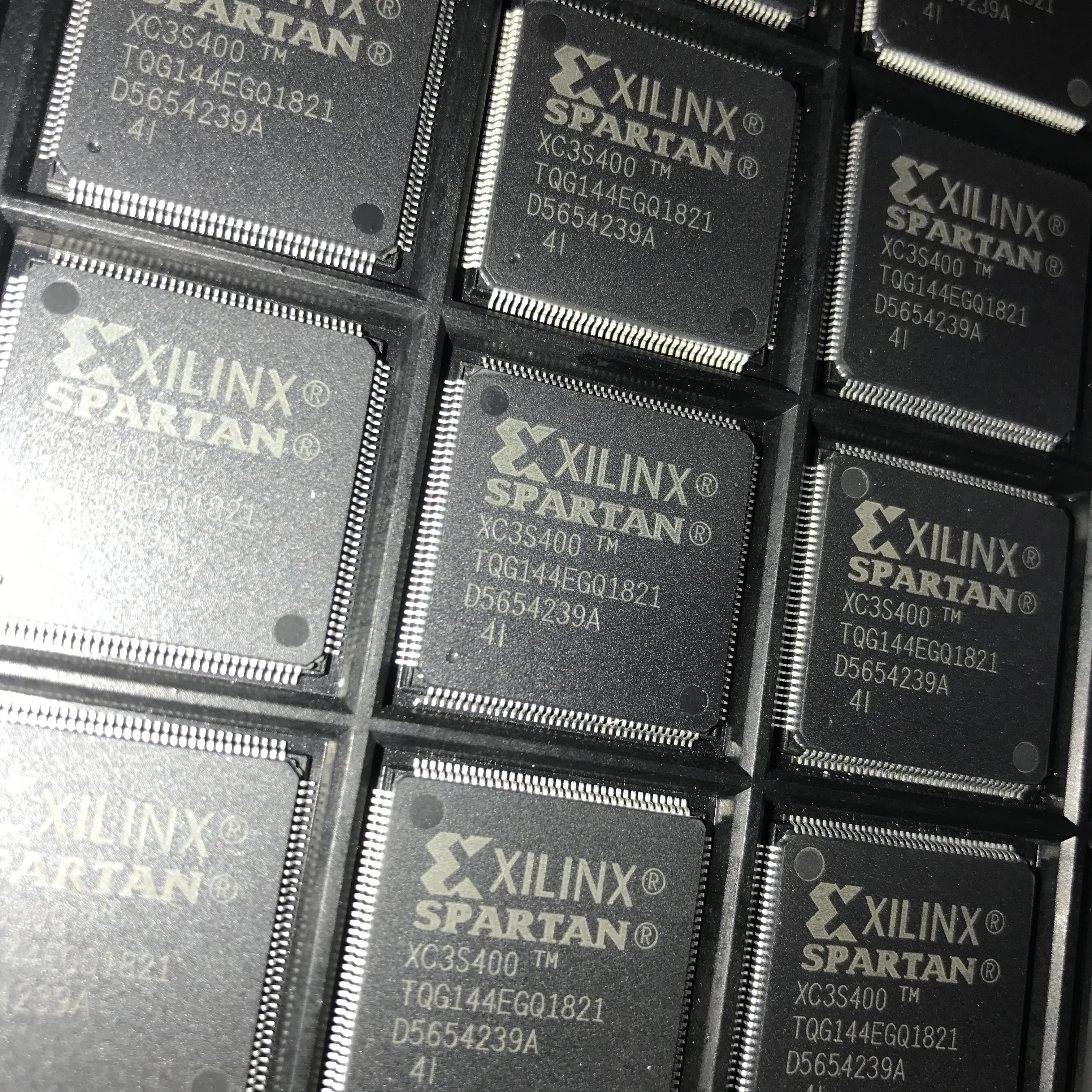

XC3S400-4TQG144C XC3S400-4TQG144I XILINX FPGA CPLD XC3S400-5TQG144C