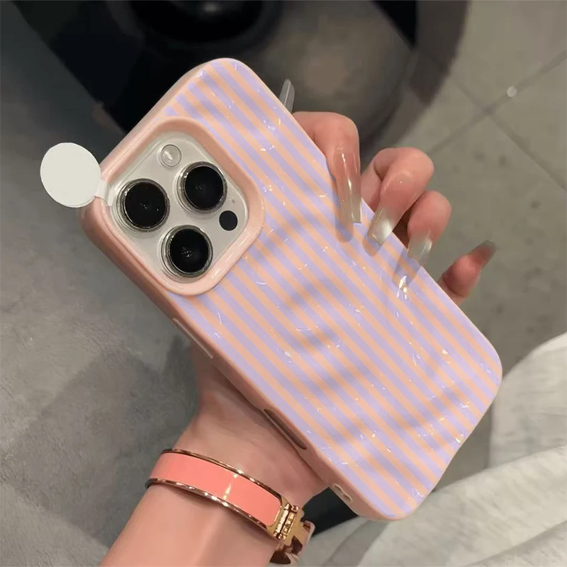 รูปสินค้า เคส iPhone ลายทางเหลือง แฟชั่นกันกระแทก ฝาหลังใส
