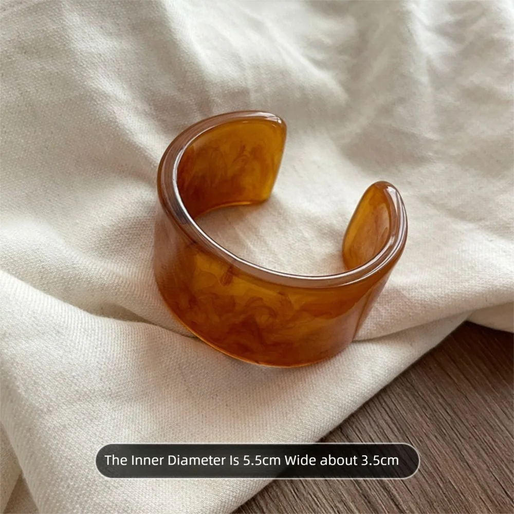 Draweye Irregular Acrylic Bracelets for Women Vintage Hyperbole Korean Fashion Jewelry Bangles Sweet Elegant Acrylic Bangle