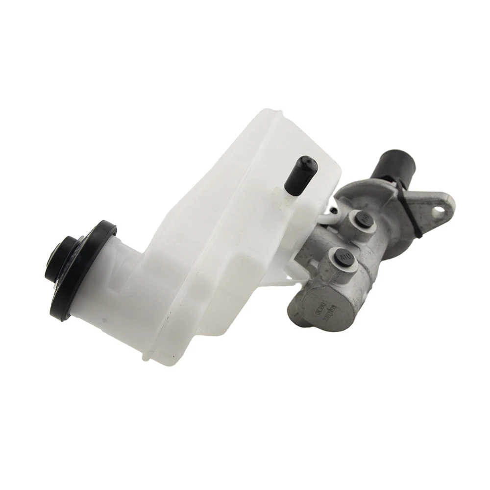 47201-0K390 Fit for Toyota Hilux Pick-up Truck GGN125 LAN125 KUN126 GUN125 for Brake Master Cylinder