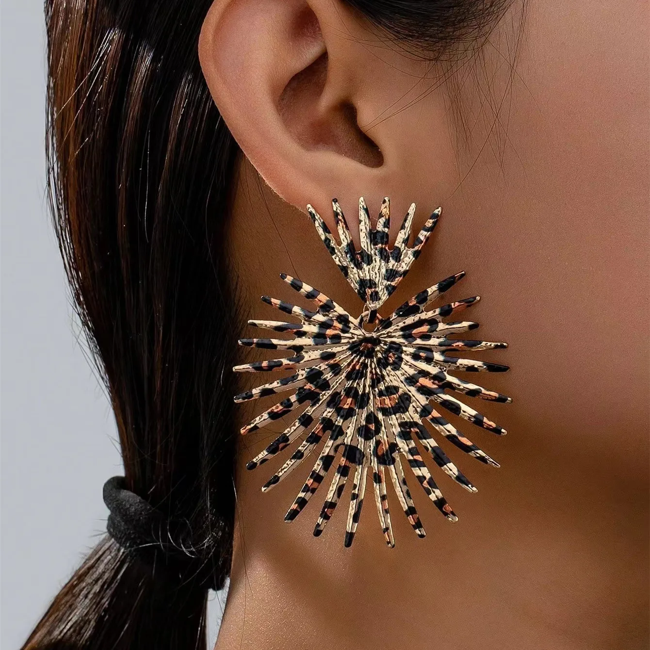 pendiente-punk-exagerado-para-mujer-arete-con-estampado-de-leopardo