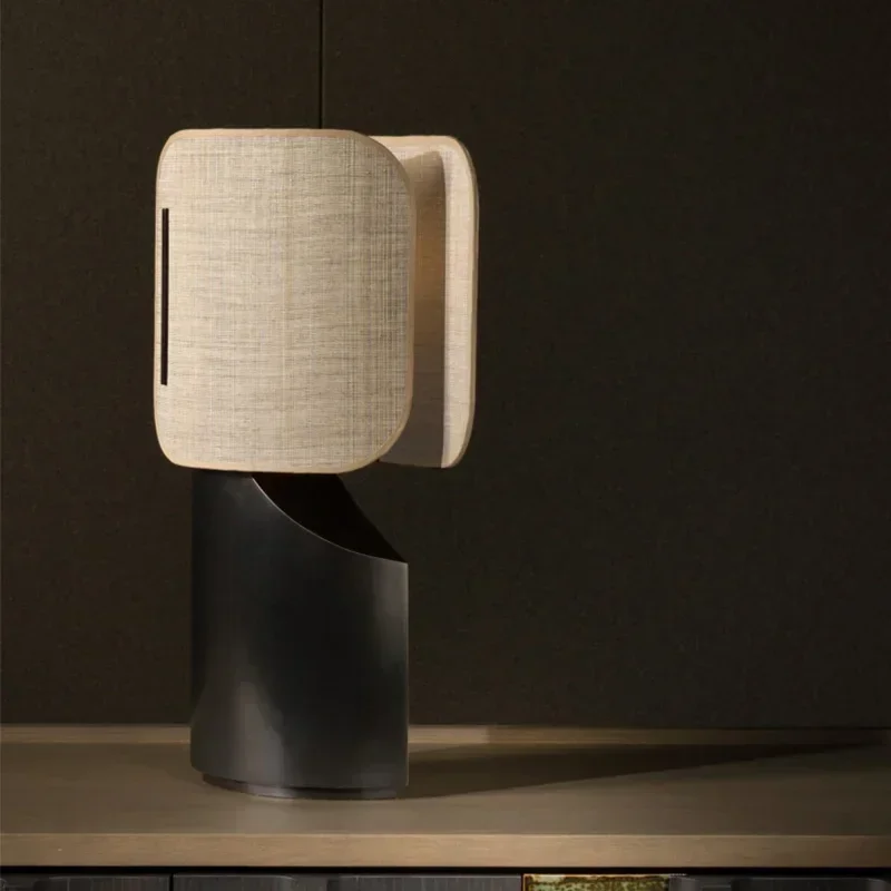 Description Picture 3 of itemSimple new Chinese creative designer desk lamp, living room study Nordic creative bedroom bedside decorative   lampara de pie