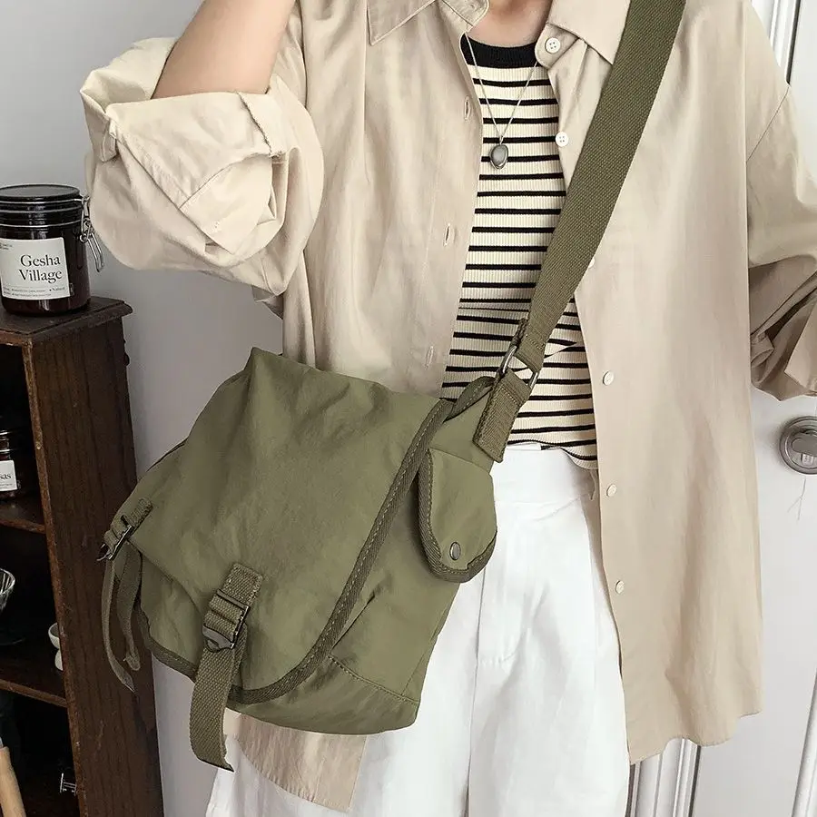 

Нейлоновые сумки через плечо для женщин, модные роскошные дорожные сумки на плечо, вместительные сумки, большая сумка