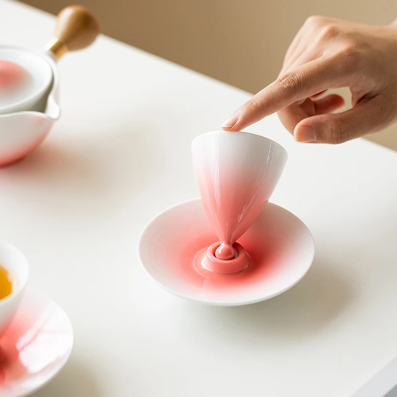 Creative Chinese-style handmade white porcelain kung fu tea cups for home use personal cups master cups and tea-tasting cups