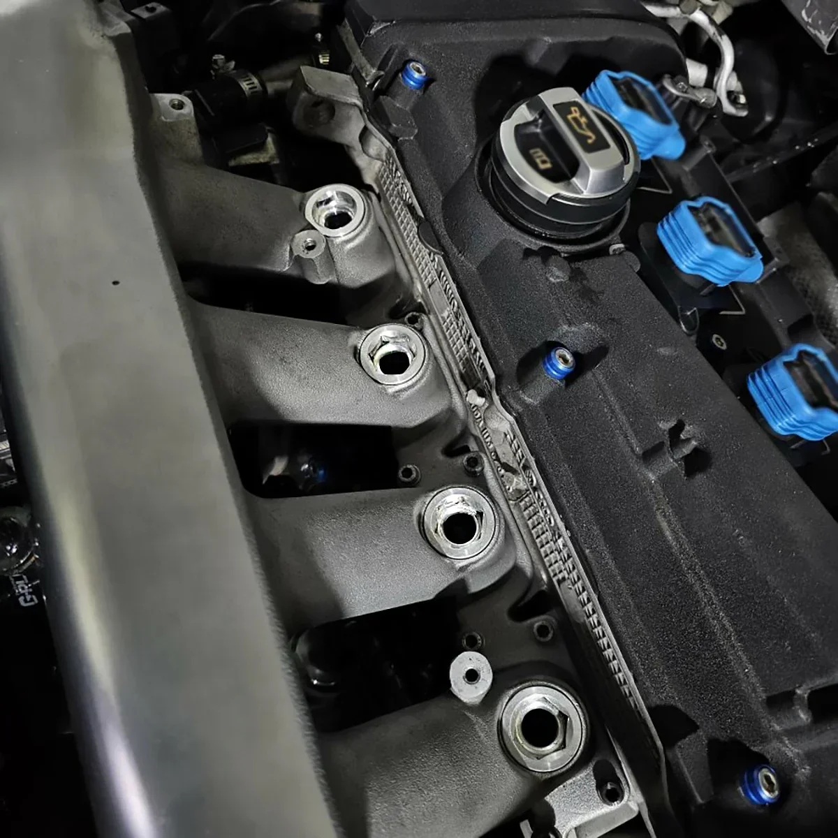 Zestaw 4 aluminiowych wkładów do wtryskiwaczy paliwa do Seat Leon