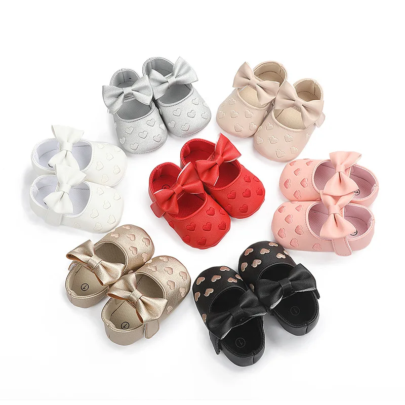 

Newborn First walkers Infant Baby Girls Boy Causal Shoes Crib Shoes 3 Style Leather Heart Print Hook Soft Sole Baby Shoes 0-18M