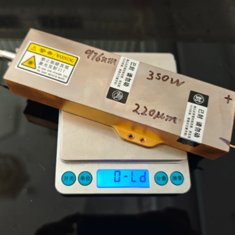 350w 와이어 직경 220um 분해 가능 전력이 완전히 충전된 976nm 파장