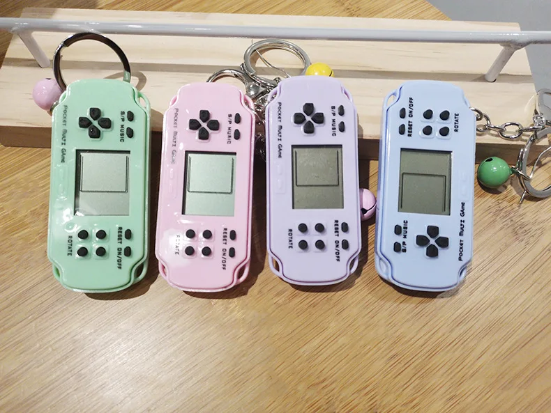 キーホルダー型　レトロビデオゲーム　[動作未確認] キーホルダー型ミニゲーム機』どんなゲームが入ってる