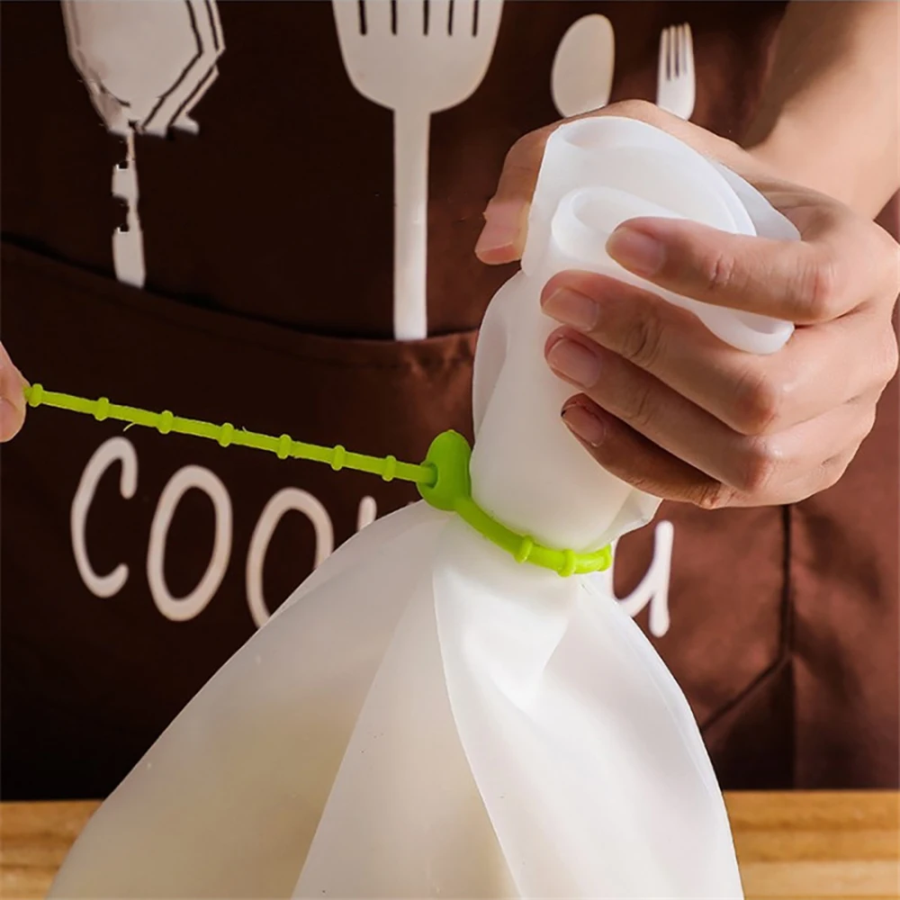 Silicone Kneading Dough Bag for Versatile Baking and Mixing