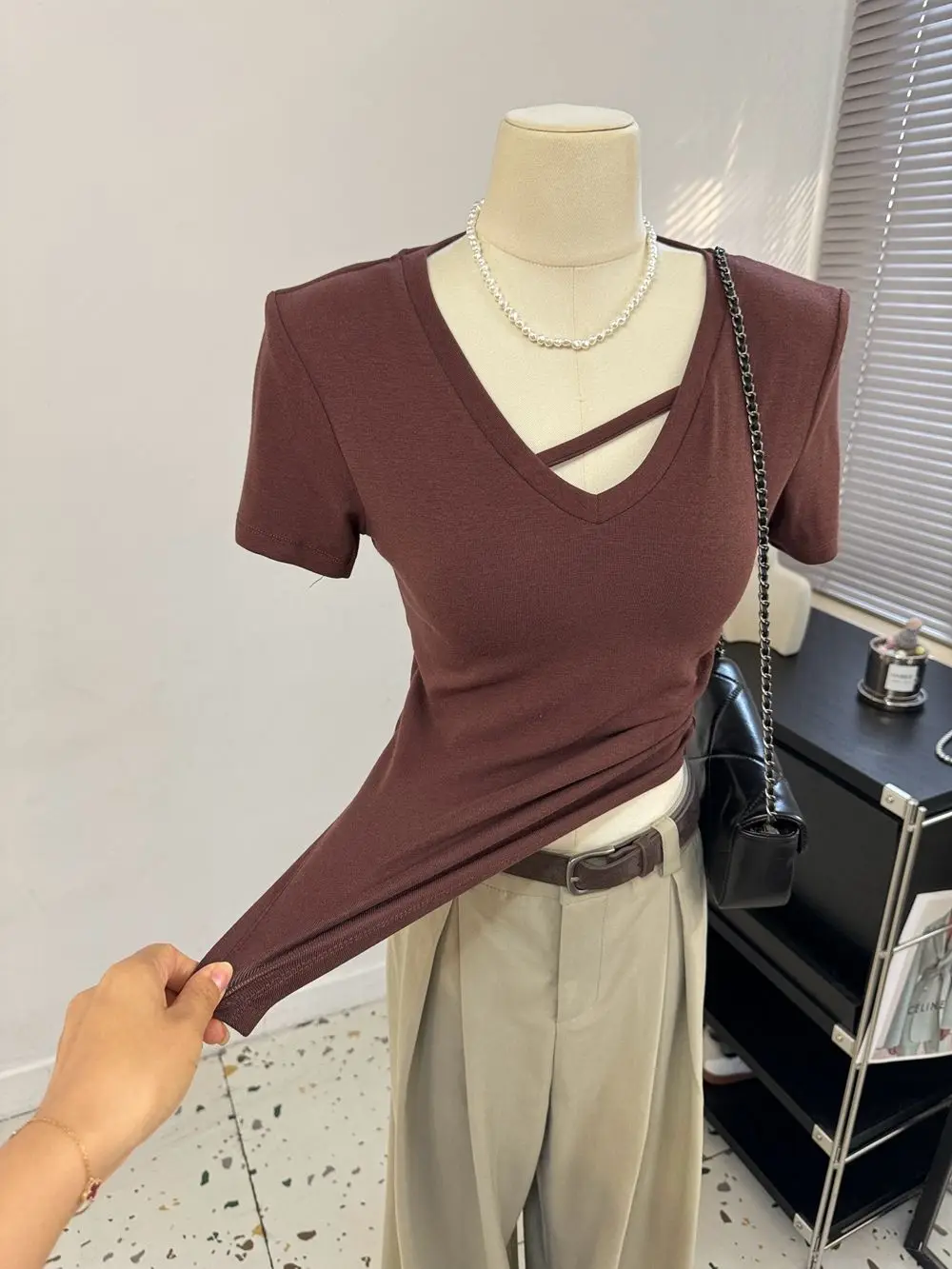 

Wholesale V Neck T Shirts for Women Basic Slim Fit Top Women Shoulder Pads Summer Top High Strecth Short Sleeve Solid T Shirt