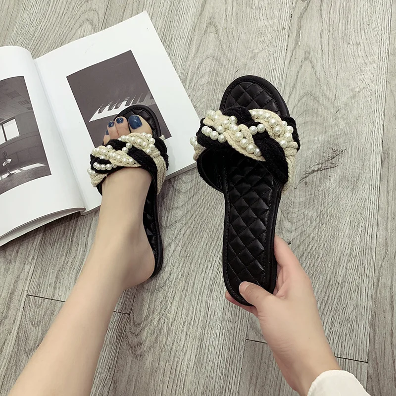 

2023 Summer New Pearl Woven Flat Slippers Korean Fashion Outdoor Non-slip Roman Sandalias De Mujer Leisure Sapatos Feminino