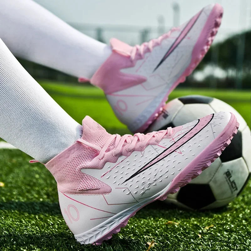 

Quality Soccer Cleats Shoes Messi Competition Fustal Training Shoes AntiSlip Wear Resistant Football Boot Chuteira Campo Society