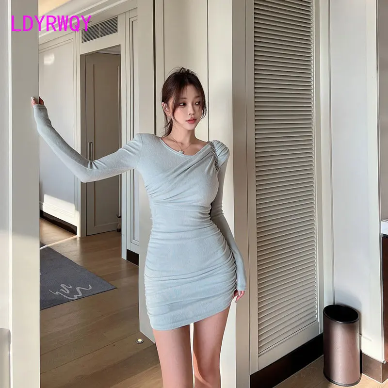 

South Korea 2023 Spring and Summer New Slim Slim V-neck Temperament Waist Fold Neck High Waist Wrap Hip Bottom Dress