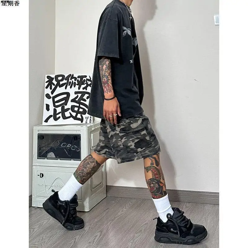 Men's Spliced elastic Loose Straight High Street Camouflage Design Five-point Denim Shorts