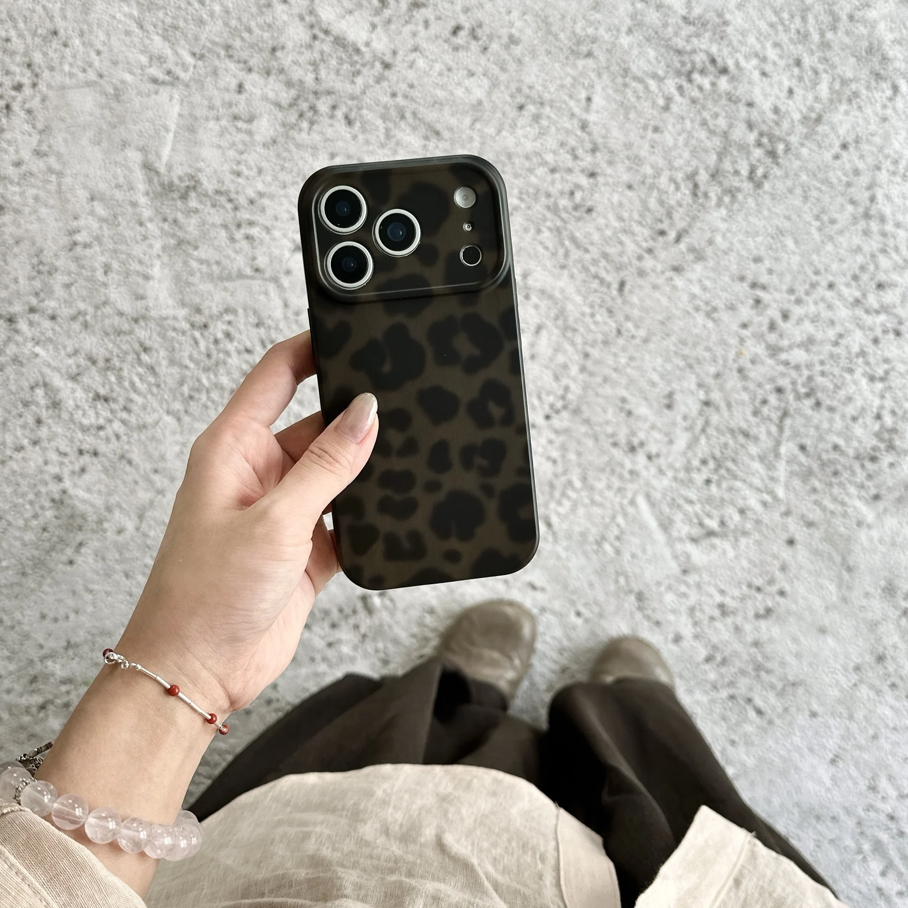 Retro Stylish Amber Color Lamber Pattern Glossy Phone Cover Case for iPhone 17 16 15 14 13 12 Pro Max Plus Air Image 18