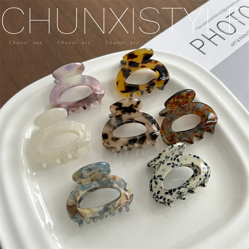 

2024 Acetate Hair Claw Clip for Women Girls Mini Leopard Hair Clips Chic Hairclip Barrettes Crab Hairpins Clamp Hair Accessories