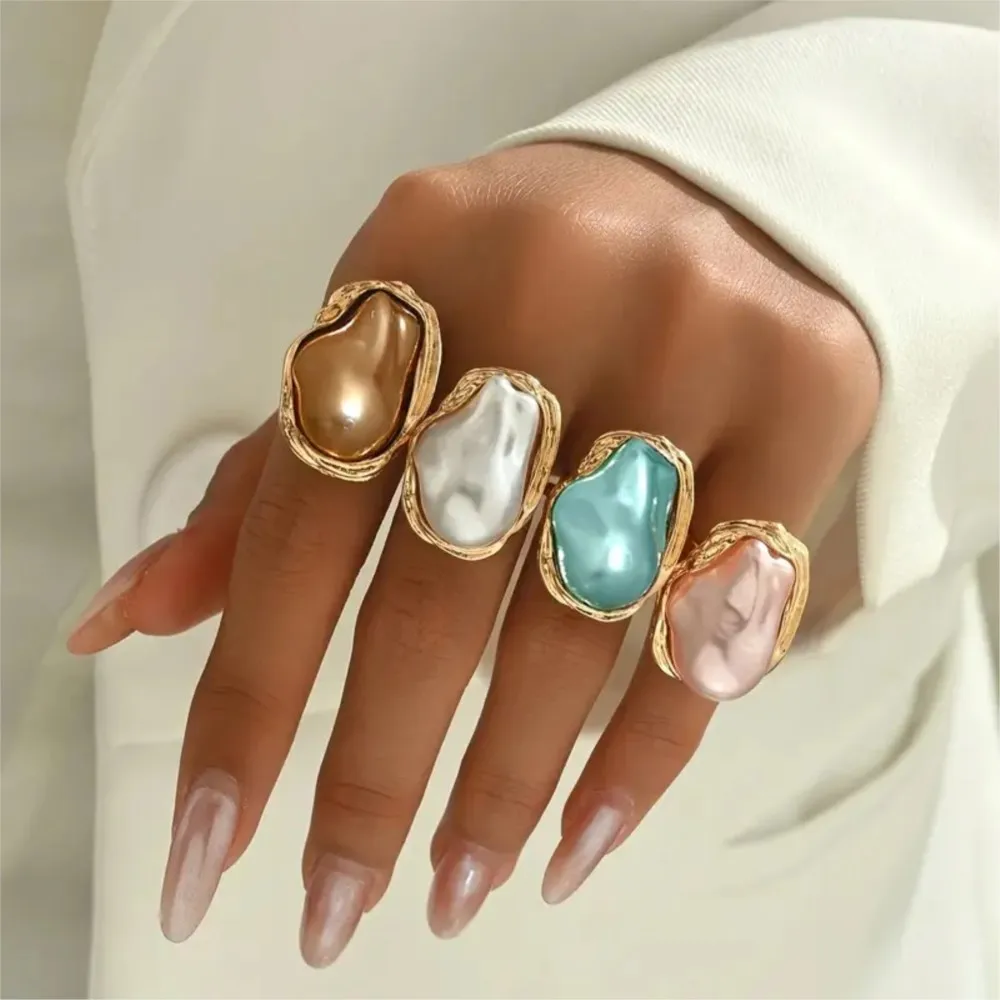 4pcs Elegant Fashion Imitation Baroque Pearl Ring Set for Women Vintage Style Statement Adjustable Rings Daily Wear Jewelry