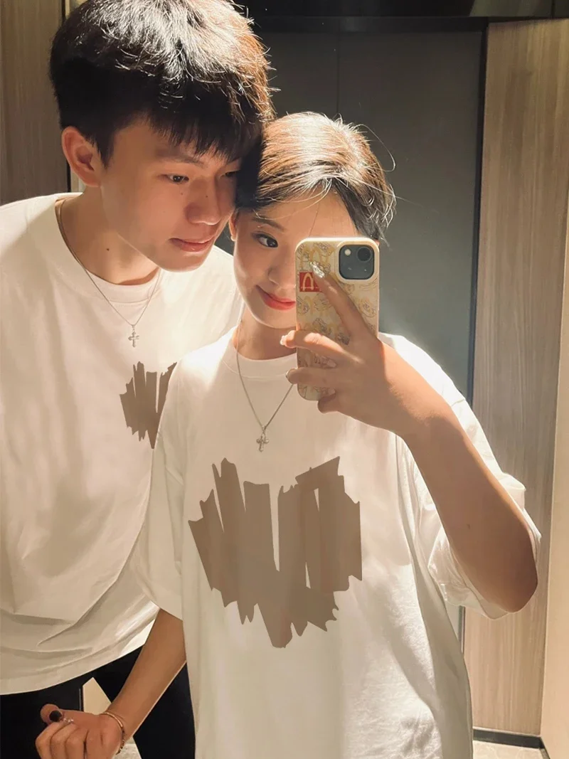 

Lovers Couple T Women Men Newest Valentines Gift Printing Mr Mrs Couple Summer Matching Clothes for Lovershirt Cotton Clothes