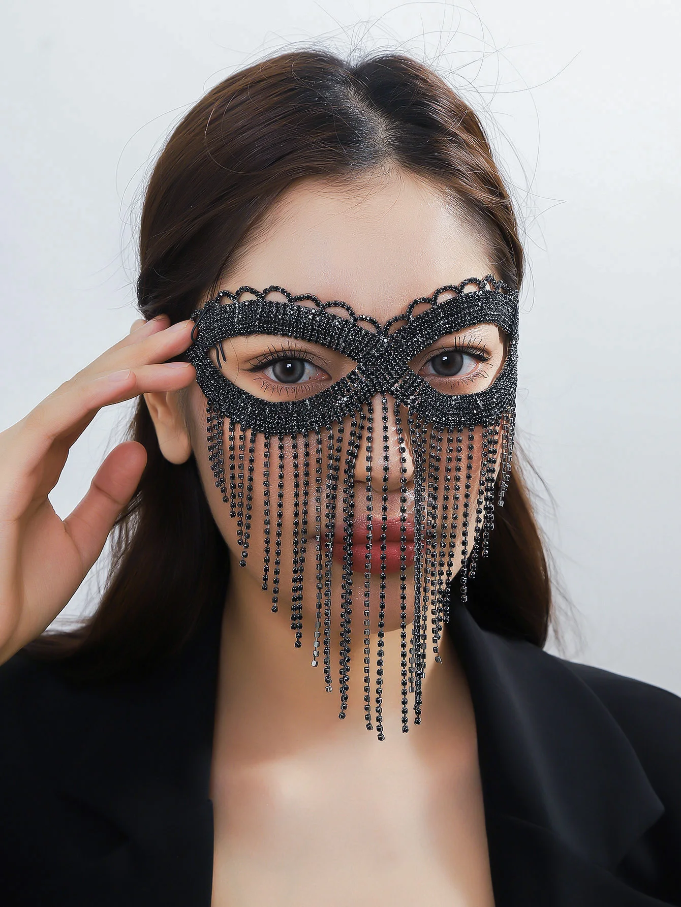 

Fashion temperament black lace long tassel mask personality exaggerated Halloween nightclub prom music festival masks