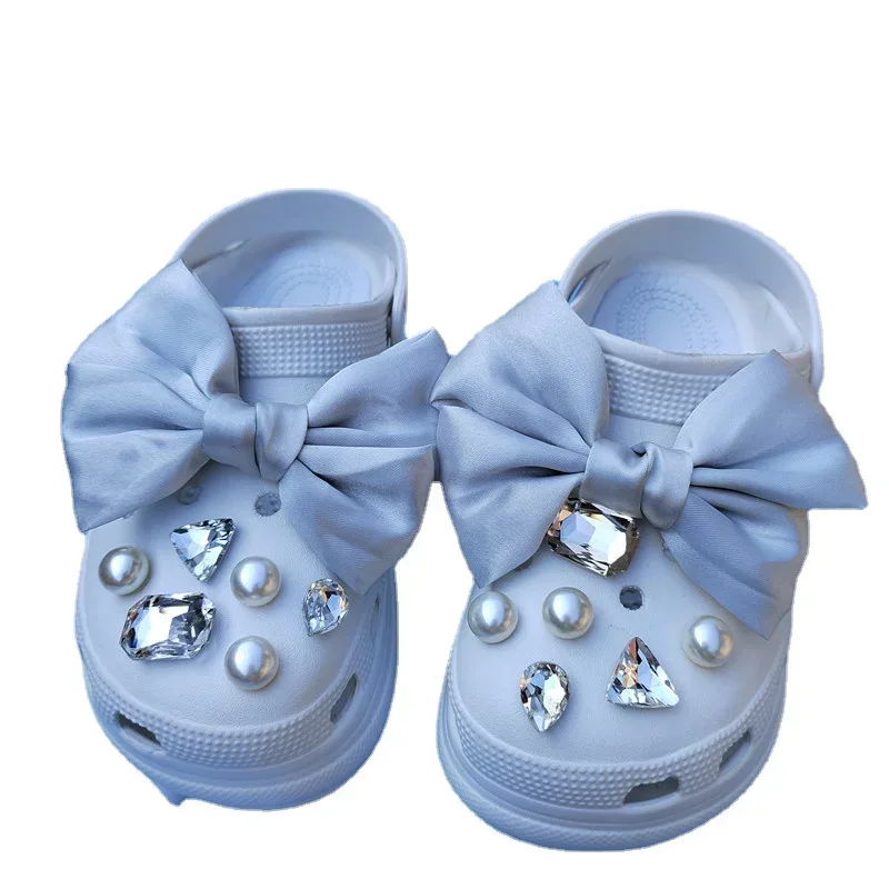 Hot sales shoes Charms For DIY Camellia Flower Pearl Diamond Bow Decoration Buckle For Shoe Accessories Party Girls Gift