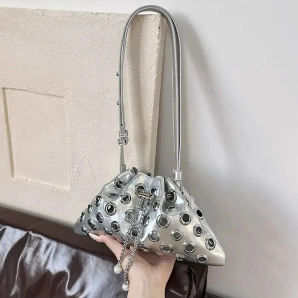 Portable Metal Stud Rivet Shoulder Bag Spicy Girl Chain Y2k Underarm Bag Punk Style Handbag Drawstring Crossbody Bag Daily