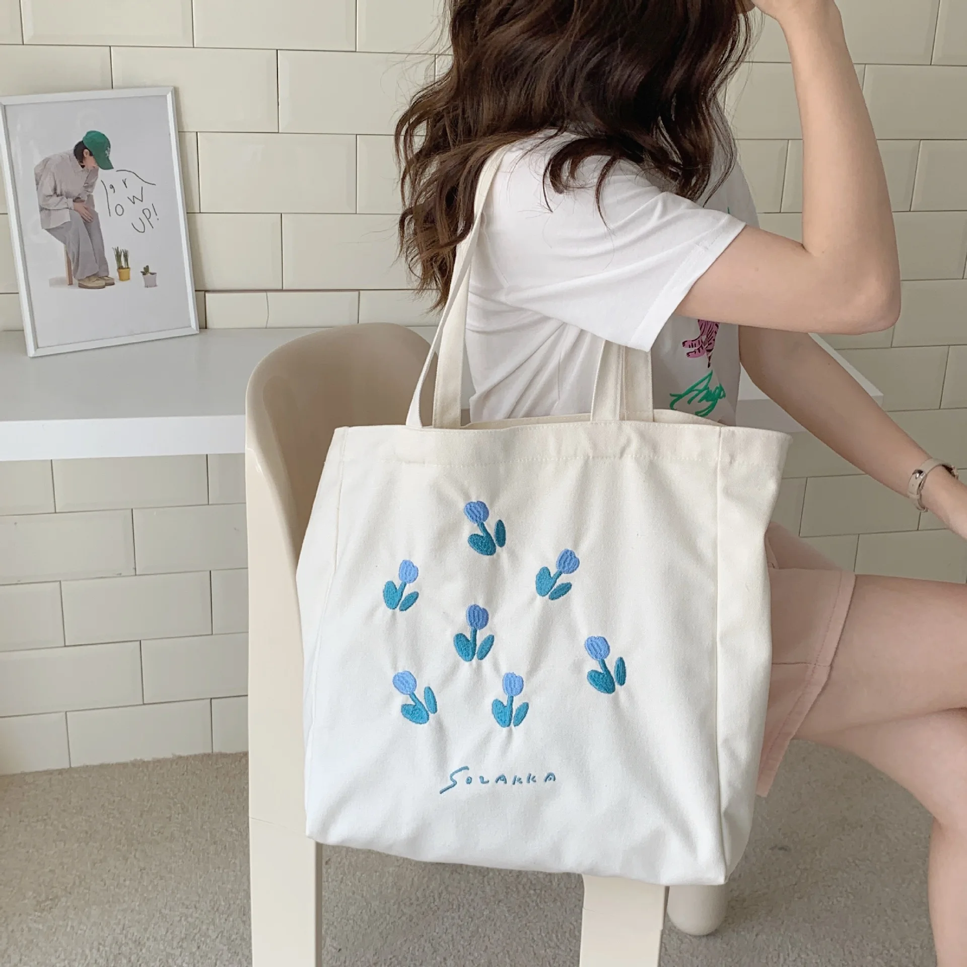 Colorblock Tulip Shoulder Canvas Bag Simple Small Fresh Student Class Tote Bag Tote Bag