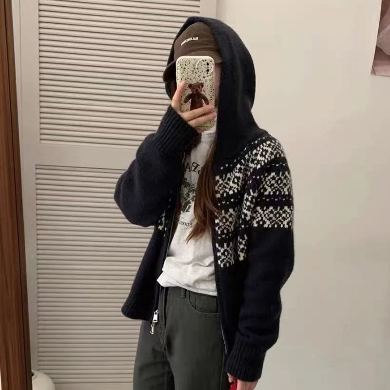 Autumn and Winter Retro New Women's Crew Neck Long-sleeved Cardigan Sweater Casual Knitwear Zipper Loose Fashion Women's Coat