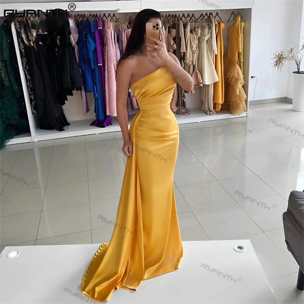 

Ryanth Strapless Prom Dress For Women Mermaid Evening Dress Sweep Train Celebrity Dress Short Sleeve Gold Carpet Perform Dress