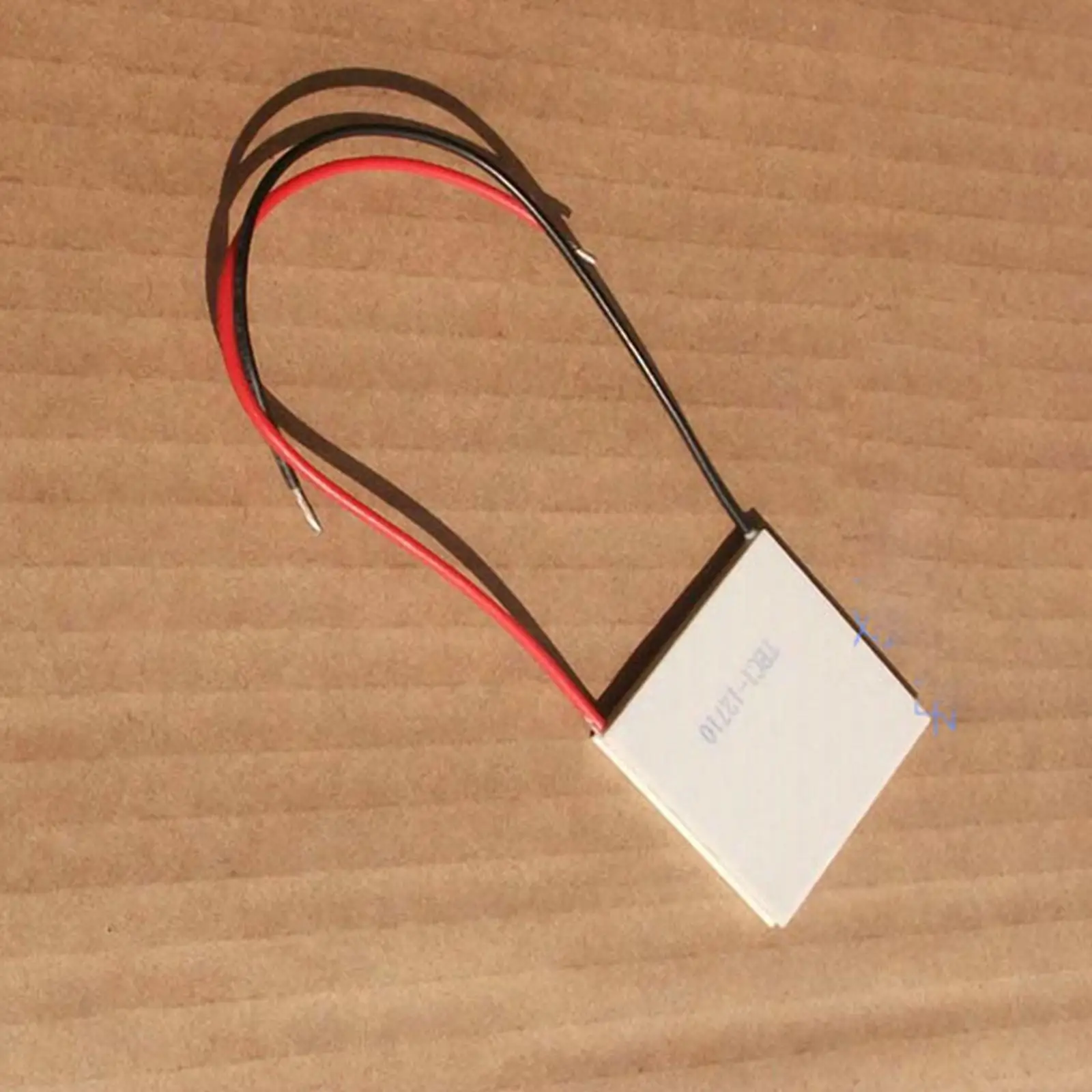 40x40x3.5mm 10A 15V 85W TEC1-12710 Thermoelectric Cooler Peltier Heatsink