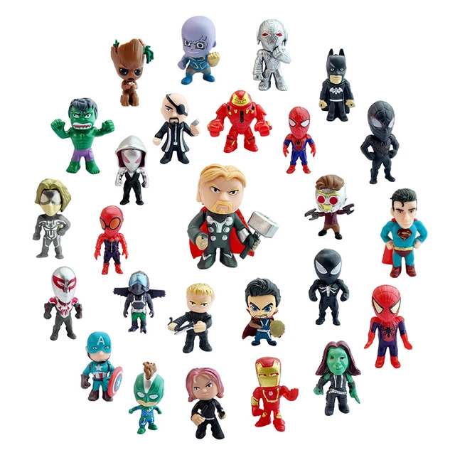 Petite figurine d'action Avengers Marvel, mini statue Disney