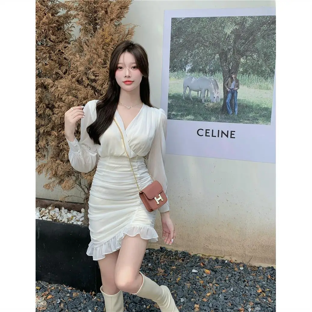 Autumn French Light Mature Style Bubble Sleeves White Dress Female Design Sense Wood Ear Chiffon Skirt