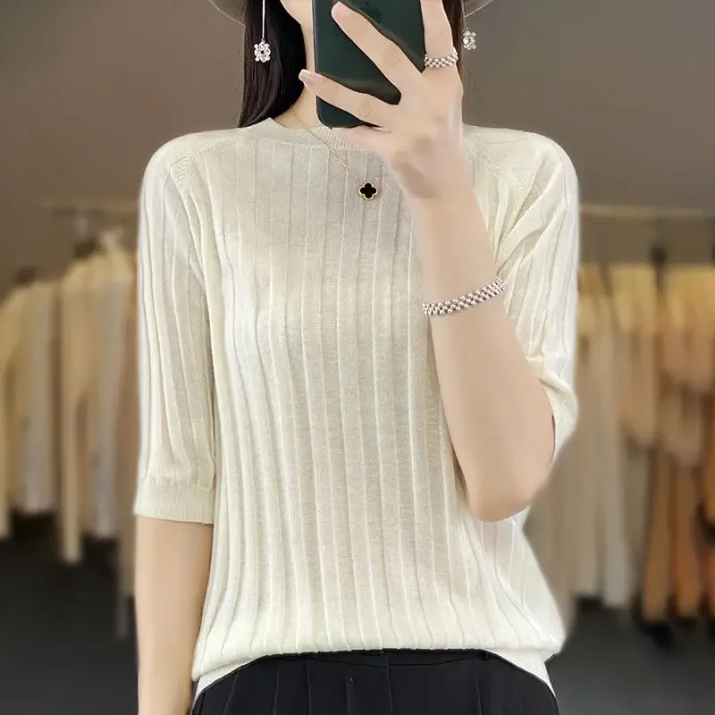 

2024 new knitted top five-quarter sleeve round neck pullover knitted pit stripes thin temperament tops for women