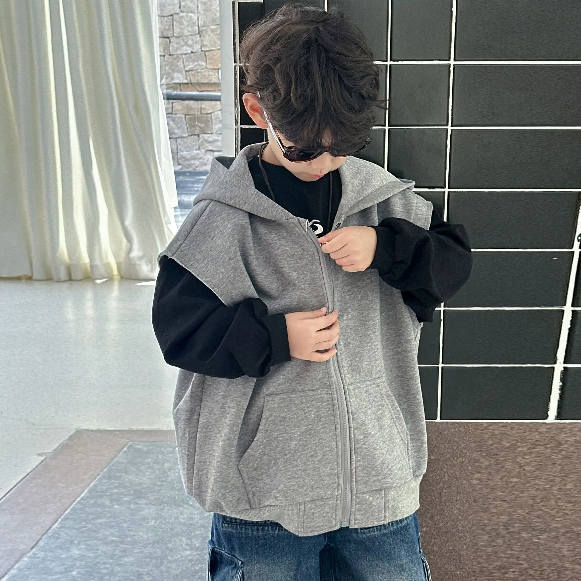 어린이 조끼 봄과 가을 한국 버전 단색 민소매 후드 스포츠 가디건 캐주얼 데일리 멋진 다용도