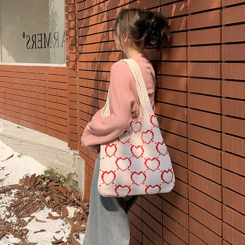 Shoulder Bag Knitted Heart-shaped Pattern Street Fashion Sweet Girl Trend Wool Knitting Casual Commute Shopper Bags All-match